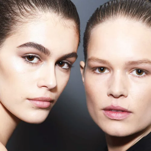 Brow Moment: Έχουν και τα φρύδια τις τάσεις τους στην πόλη