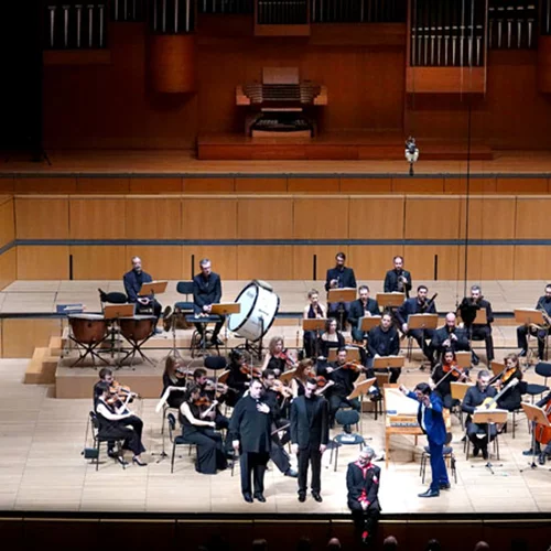 Ιστορική ελληνική πρεμιέρα ενός αφρώδους «Κουρέα της Σεβίλλης» σε όργανα εποχής