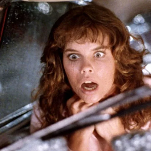 Οι μεταμεσονύκτιες προβολές επιστρέφουν για τα καλά στην Αθήνα