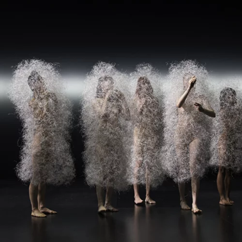 Σάσα Βαλτς: Η Βερολινέζα που εμπνέεται από την Ελευσίνα 