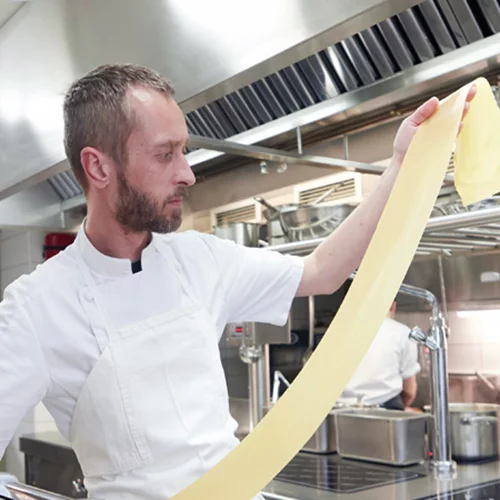 «Parla»: Η ιταλική... εποχή του Θοδωρή Παπανικολάου