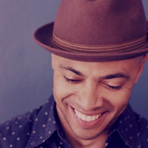 «Purple Night» | Αφιέρωμα στον μοναδικό Prince