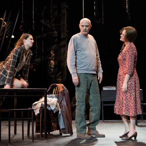 Ψηλά από τη γέφυρα