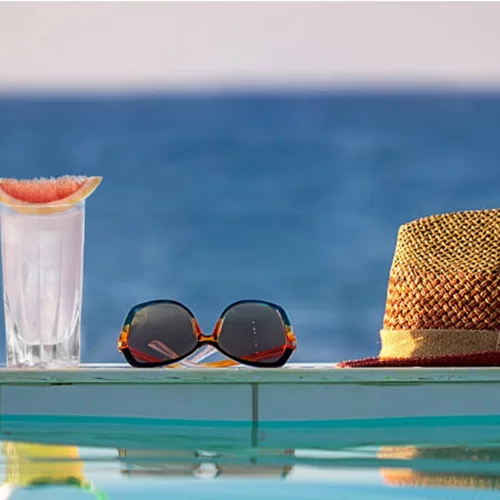 Η Μεσόγειος γιορτάζει τα cocktails της