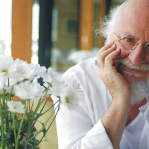 Ο Διονύσης Σαββόπουλος κάνει.. κατάληψη στην Ταράτσα του Φοίβου