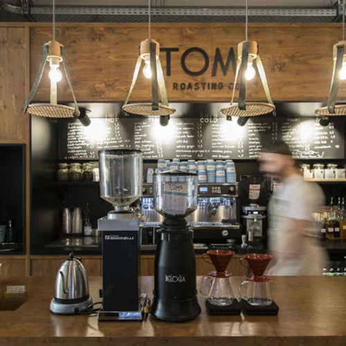 Η Αθήνα δίνει Νερό 