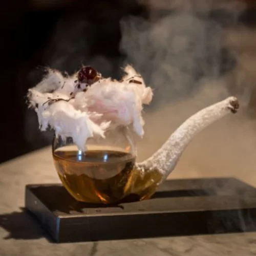 Στο «Blends» και στο «Theory» έχουμε επισκέψεις 