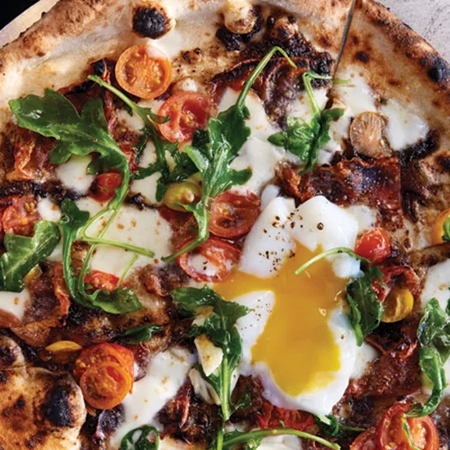 Μάθε τα πάντα για τα στιλ της πίτσας και ψήφισε τη δική σου καλύτερη!