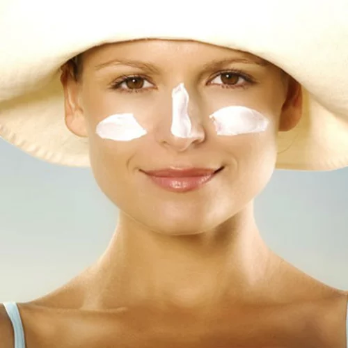 Η ώρα του αντηλιακού: 10 νέες αφίξεις πηγαίνουν παραλία 