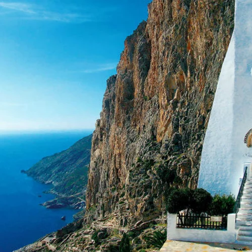 3 Κυκλαδονήσια που αξίζει να ανακαλύψεις φέτος το καλοκαίρι