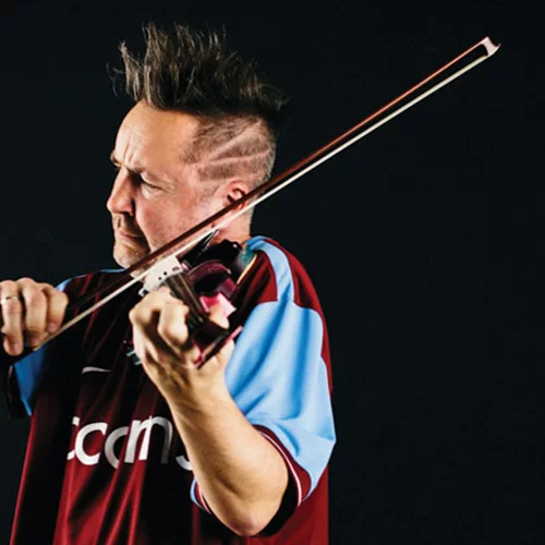 Για τον Nigel Kennedy, η ζωή χωρίς αυτοσχεδιασμό είναι βαρετή