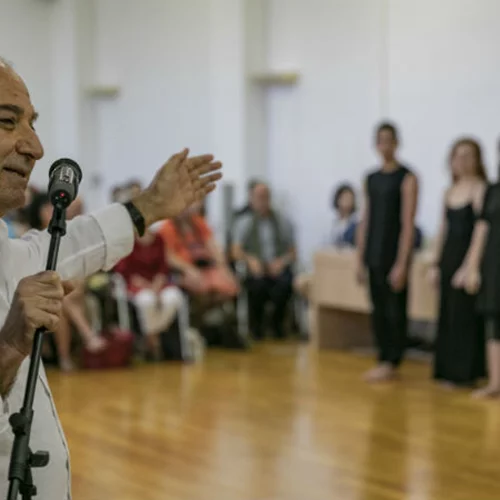 Το θέατρο του Θεόδωρου Τερζόπουλου είναι η αντιπρόταση στη λήθη 