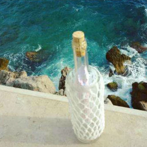 Δύο αντισυμβατικές παραστάσεις πιάνουν (κυριολεκτικά) λιμάνι