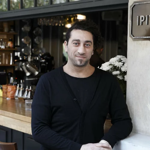 Η Μαστίχα M dry παίζει με κλασσικά κοκτέιλ