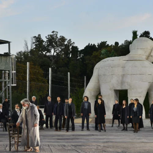 Κοσμοπολίτικο και άκρως εντυπωσιακό φινάλε για το Φεστιβάλ Επιδαύρου