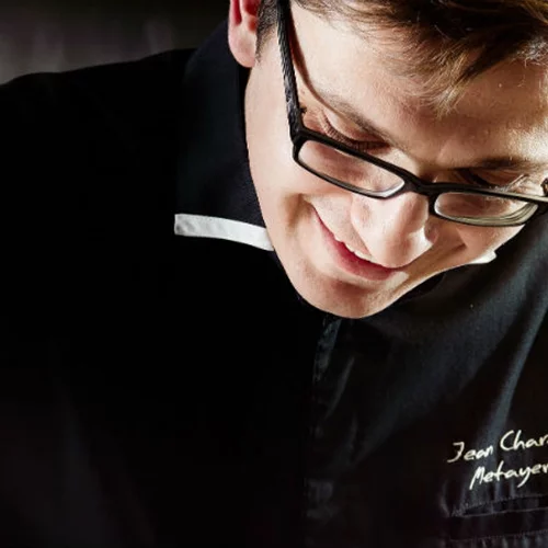 Ο Jean-Charles Métayer για μια βραδιά στο «Petra Restaurant» στη Σαντορίνη