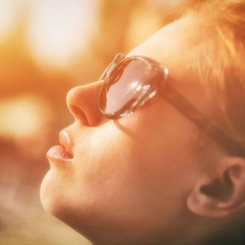 After Summer Tan: Φέτος, το μαύρισμα δεν πάει πουθενά 