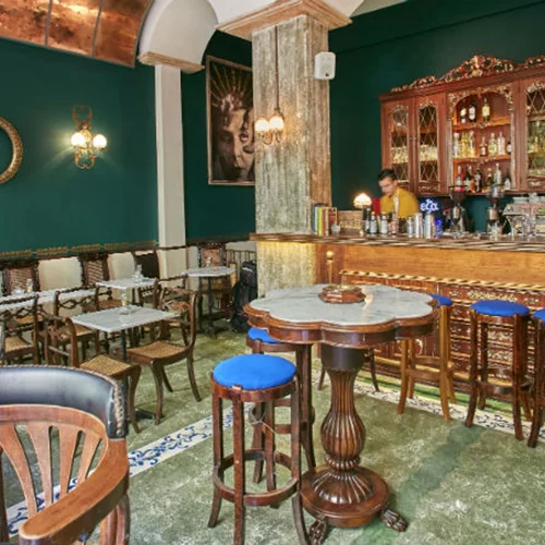 Σουρεάλ μείξεις και καταστάσεις στο ολοκαίνουργιο «Bunuel» του Κολωνακίου