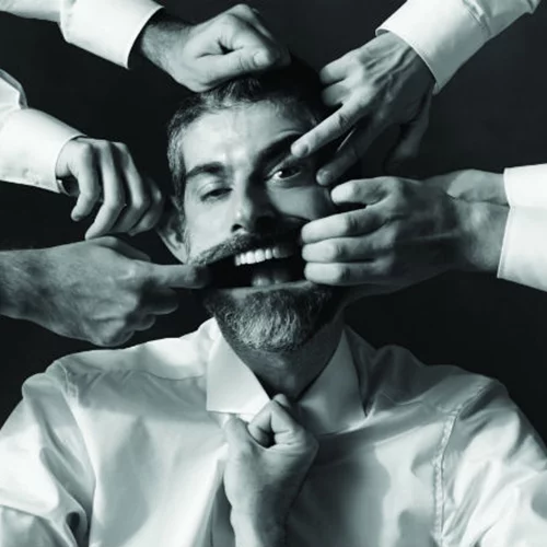 Έκτορας Λυγίζος: «Ζούμε την παρερμηνεία της πραγματικότητας»