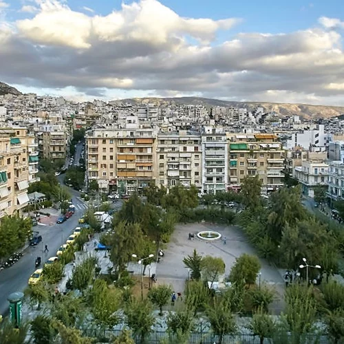 Η Κυψέλη ανοίγει ξανά τα φτερά της