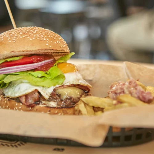 «Pax Burgers»: A-pax και φας, κολλάς!