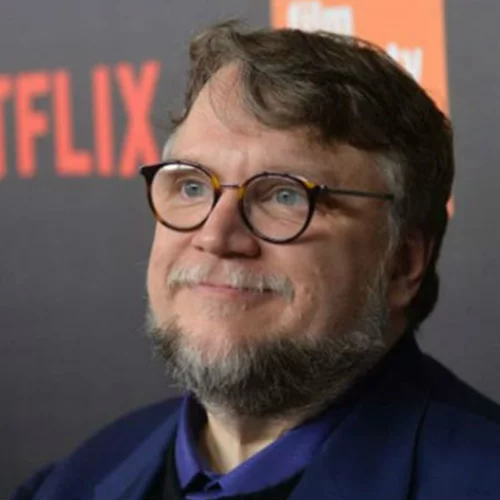 Ο Γκιγιέρμο ντελ Τόρο σκηνοθετεί τον Πινόκιο, κι αυτό δεν είναι ψέμα