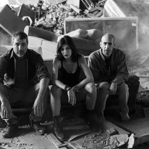 O Μπισμπίκης ανεβάζει Στάινμπεκ στο Cartel