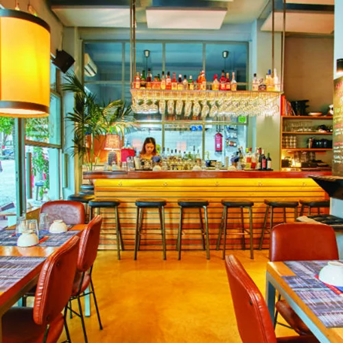 «Blue Bamboo»: Κυδαντιδών κι εξωτισμού γωνία