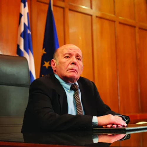 Οι πρεμιέρες της εβδομάδας έχουν κοινωνικό άρωμα