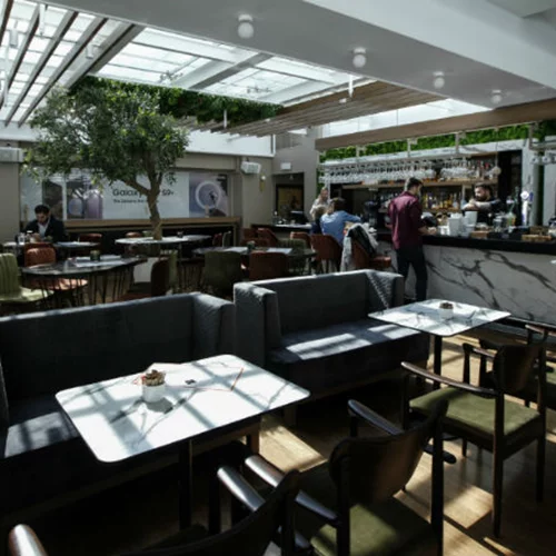 Το «Public Café» σερβίρει Τήνο