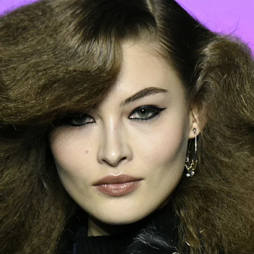 It Hair: Πώς να πετύχετε ένα από τα πιο δημοφιλή look της σεζόν