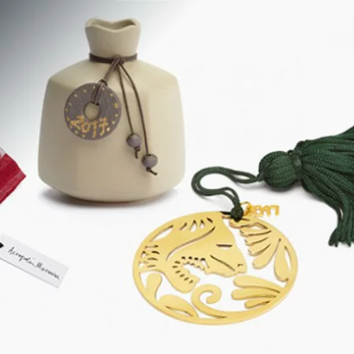 Χριστουγεννιάτικα δώρα στο Πωλητήριο του Μουσείου Ακρόπολης