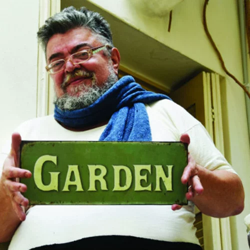 Σταμάτης Κραουνάκης: «Φτιάχνουμε στη σκηνή τη συνθήκη της αντροπαρέας»