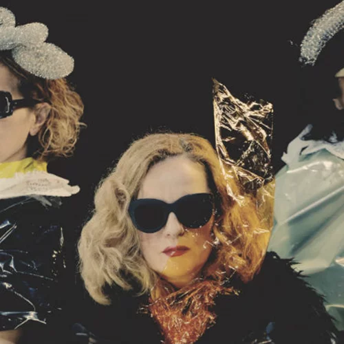 Τι σκαρώνουν η Περιφέρεια Αττικής και το Θέατρο Τέχνης Κάρολος Κουν;