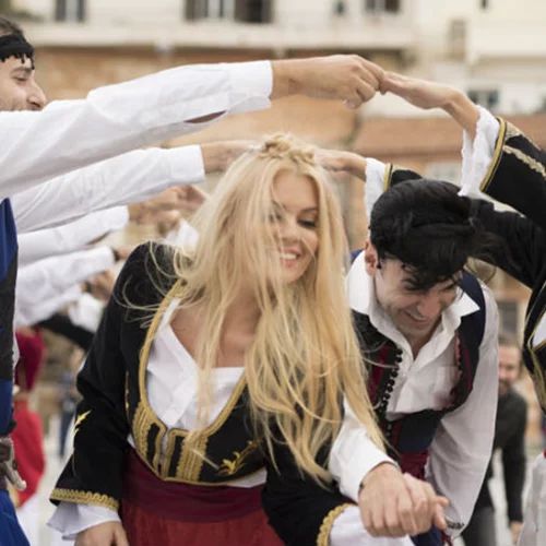 Η «Νεράιδα και το παλικάρι» δίνουν ραντεβού στο Μπρόντγουαιη