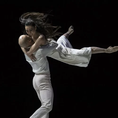 Το μαγικό γοβάκι γίνεται πουέντ