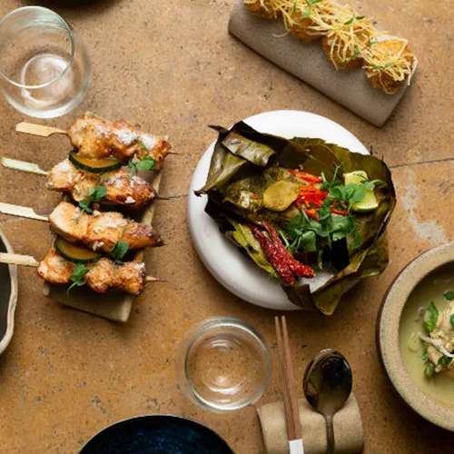 Νύχτες με... thai και συμπάθεια στο Κολωνάκι