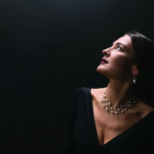 Τελευταία ευκαιρία για έξι θεατρικές παραστάσεις που κατεβάζουν αυλαία