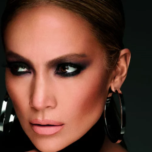 Christmas Glow Look: Tutorial μακιγιάζ για προχωρημένες και απαιτητικές  