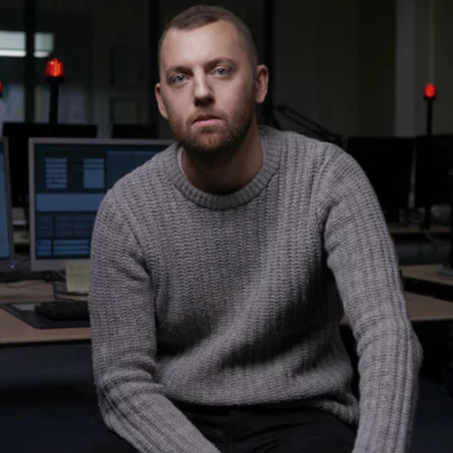 Ο Γκούσταβ Μέλερ είναι «Ένοχος» για το αναπάντεχο θρίλερ της χρονιάς