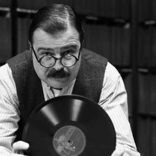 Κρίστοφερ Κινγκ, ο Αμερικάνος που ερωτεύτηκε ένα «Ηπειρώτικο Μοιρολόι»