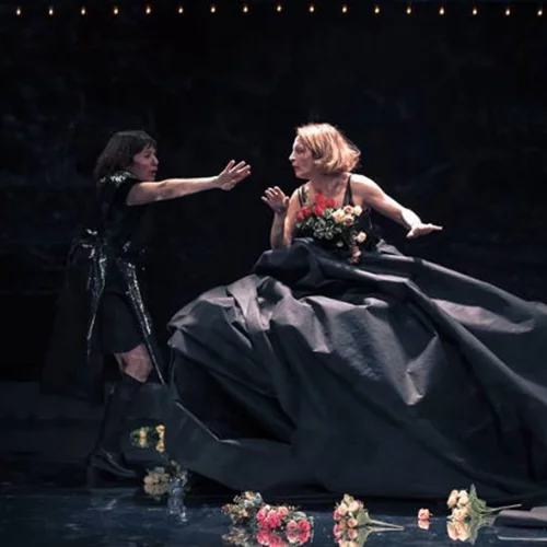 Το Θέατρο Τέχνης σηκώνει την αυλαία του 2019 με δώρα