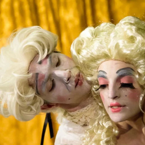 Η ομάδα χορού «7ο Βήμα» ανεβαίνει στη σκηνή του Θεάτρου ΠΚ για τέσσερις παραστάσεις.