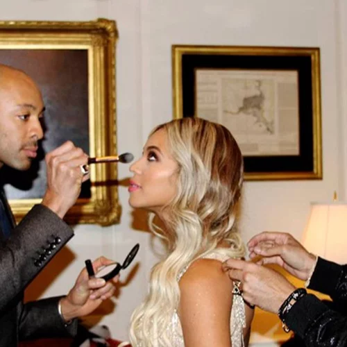 Makeup Moment: 7 tips βάζουν τις βάσεις για το σωστό μακιγιάζ 