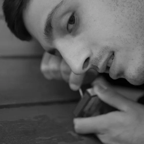 Ο Στέφανος Παπατρέχας μας συστήνεται