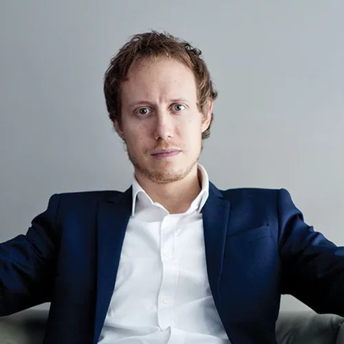 Λάζλο Νέμες: «Προσπαθώ να διαρρήξω τον κομφορμισμό του κοινού»