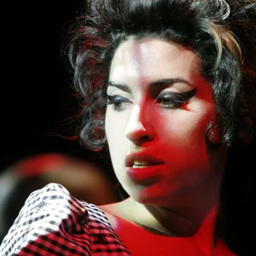 Beatles, Amy Whinehouse και Ψαραντώνης στα ντοκιμαντέρ του CineDoc Music