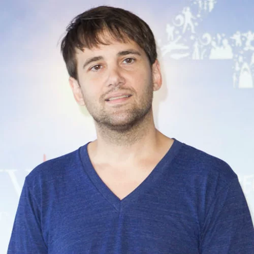 Ο Ντέιβιντ Ρόμπερτ Μίτσελ και το «Μυστικό της Ασημένιας Λίμνης»