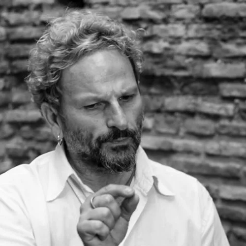 Μιχαήλ Μαρμαρινός: «Με τον Χουβαρδά έχουμε μια εκλεκτική συγγένεια»