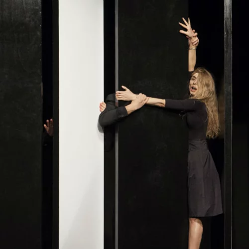 Σοφία Χιλλ: "Οι σχέσεις εξουσίας δεν έχουν κερδισμένους"